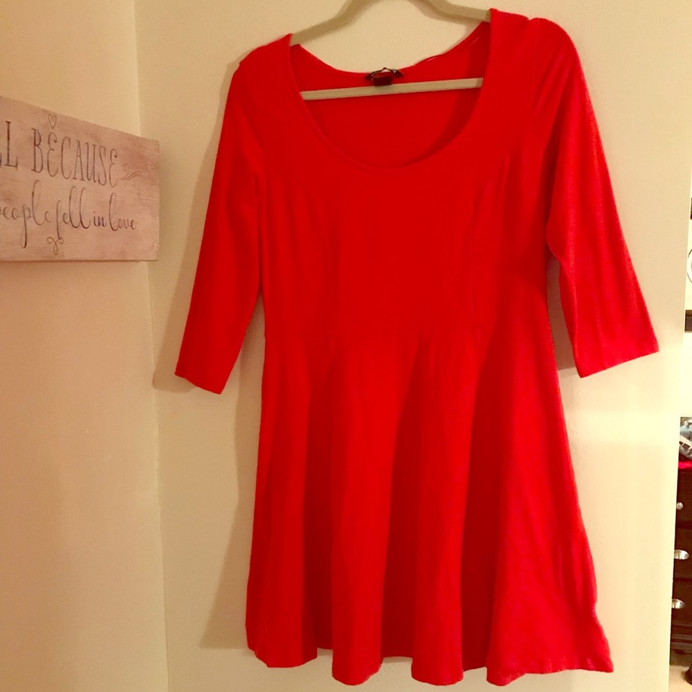 H&M red mini dress with 3/4 length sleeves size M